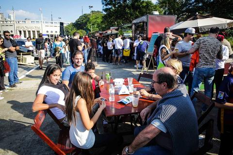 CBRu e parceiros promovem ações de marketing antes de jogo no Pacaembu