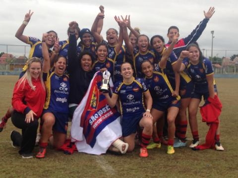 Com atletas olímpicas no torneio, São José vence etapa inicial do Super Sevens